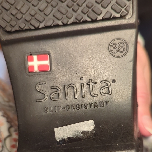 ❤️🐆NWOB Sanita Women's Metallic Black Animal (Leopard) Print Clogs Size 38❤️ - Picture 2 of 9